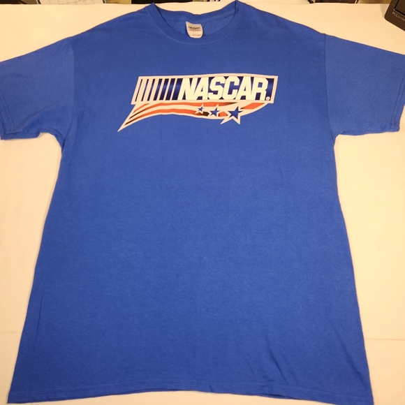 Gildan Other - Men's NASCAR t-shirt